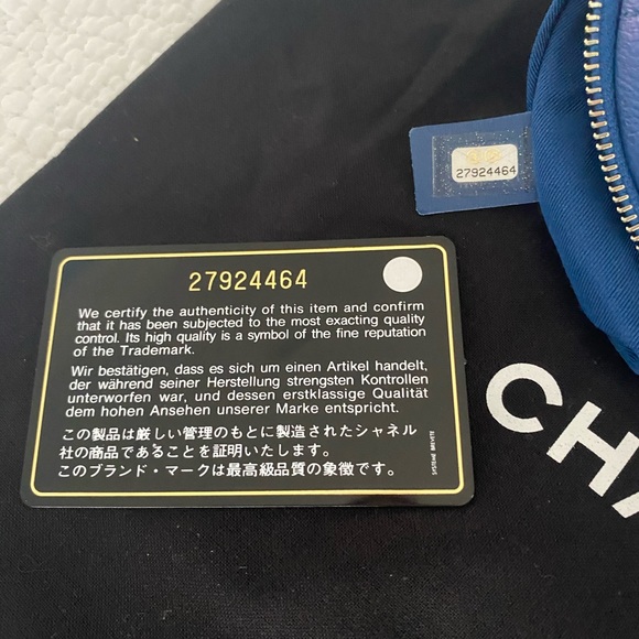 NEW CHANEL Iridescent Blue Quilted Waist Bel - Picture 2 of 16